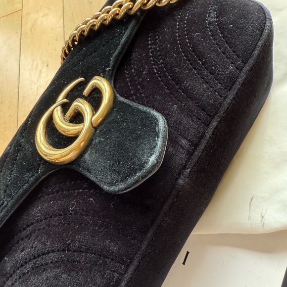 Velvet Matelasse Mini GG Marmont Shoulder Bag - Picture 5 of 7
